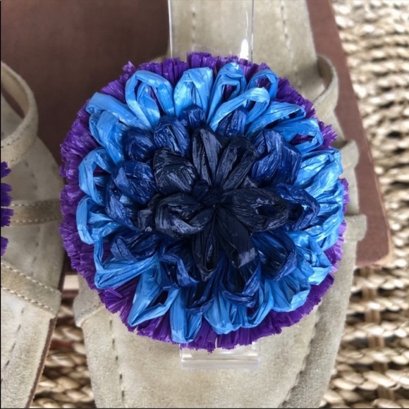 Miu Miu Blue Flower Heels - Picture 6 of 14